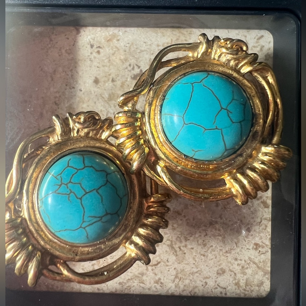 CHANEL Cabochon Turquoise Grippoix 95 P Clip On Earrings. - Picture 2 of 7